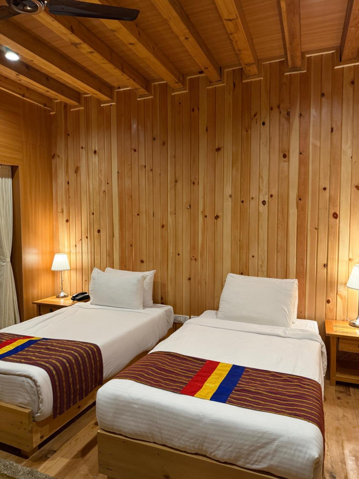 Spirit Of Bhutan Resort Паро Экстерьер фото